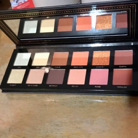 Ace Beaute SERENITY Eyeshadow Palette (Limited Edition) *Brand new in box! - Picture 2 of 9
